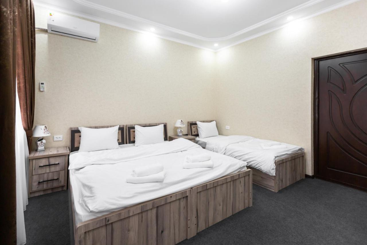 Light Hotel Taszkent Zewnętrze zdjęcie