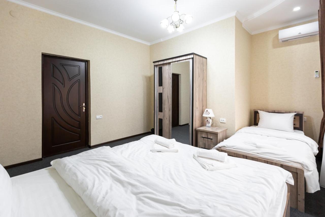 Light Hotel Taszkent Zewnętrze zdjęcie