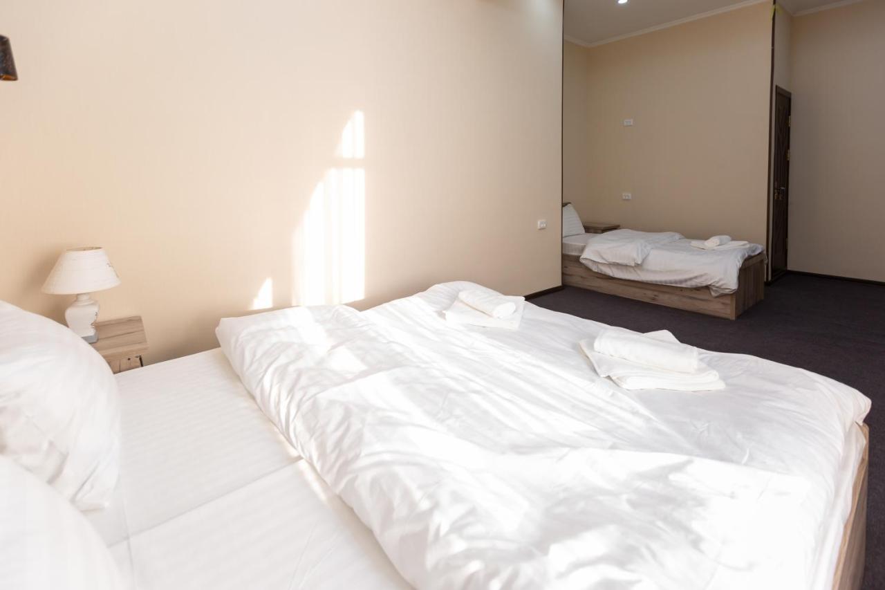 Light Hotel Taszkent Zewnętrze zdjęcie