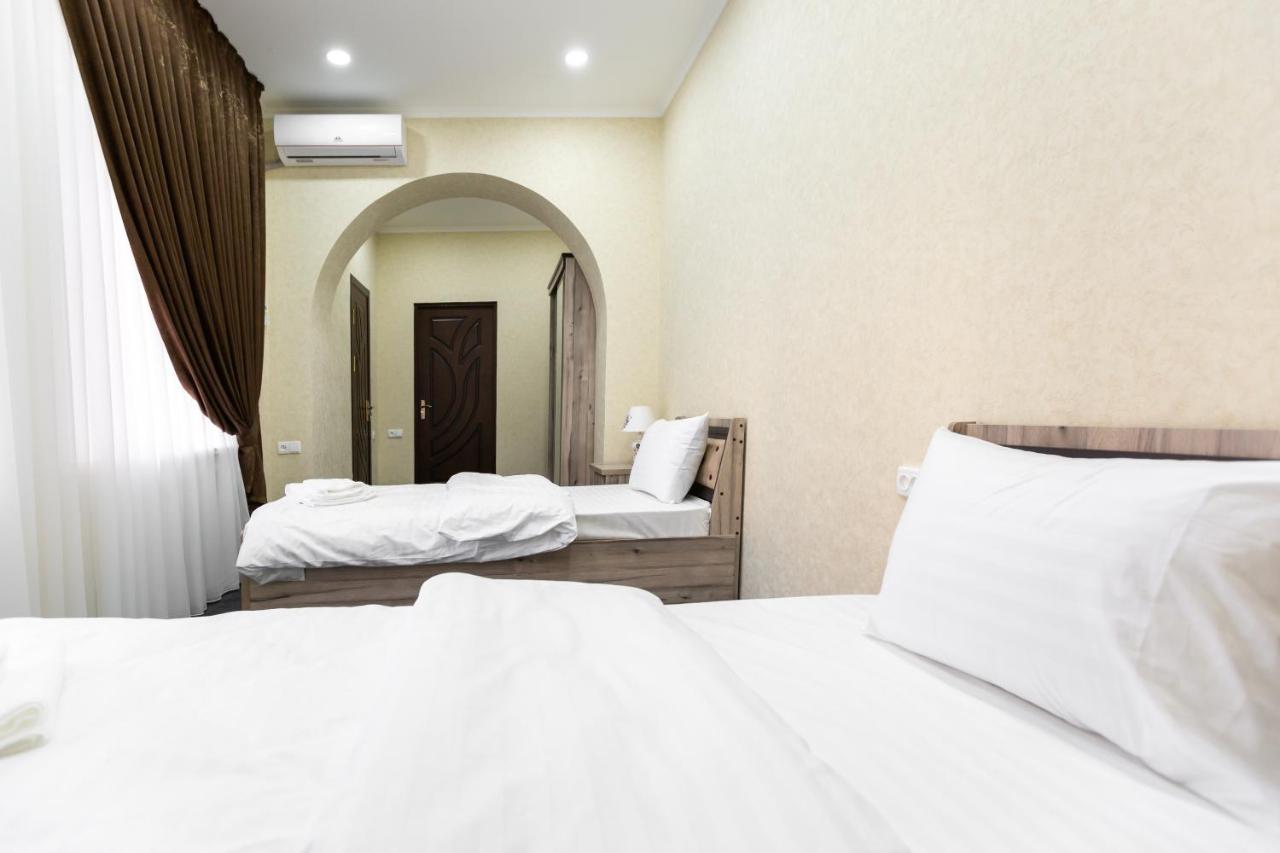 Light Hotel Taszkent Zewnętrze zdjęcie