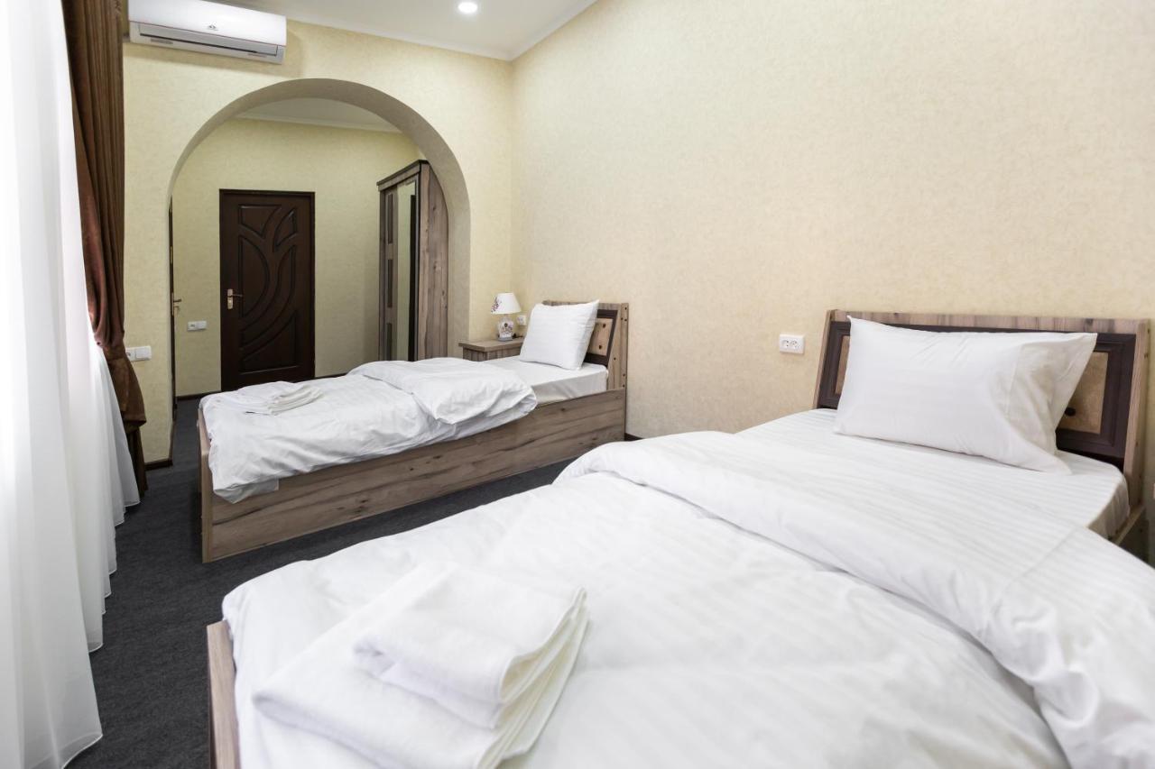 Light Hotel Taszkent Zewnętrze zdjęcie