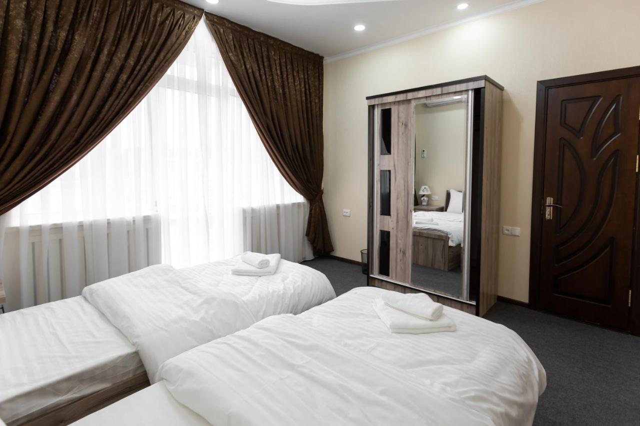 Light Hotel Taszkent Zewnętrze zdjęcie