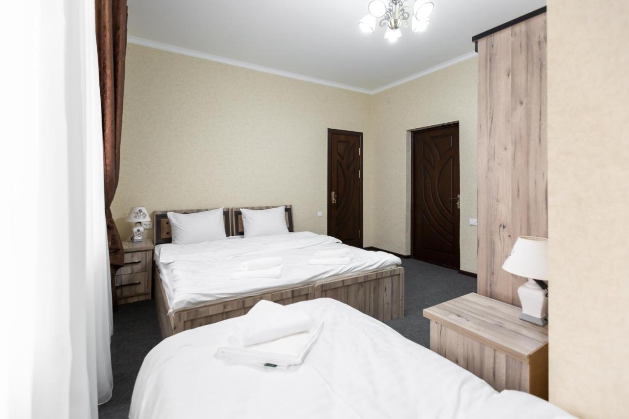 Light Hotel Taszkent Zewnętrze zdjęcie